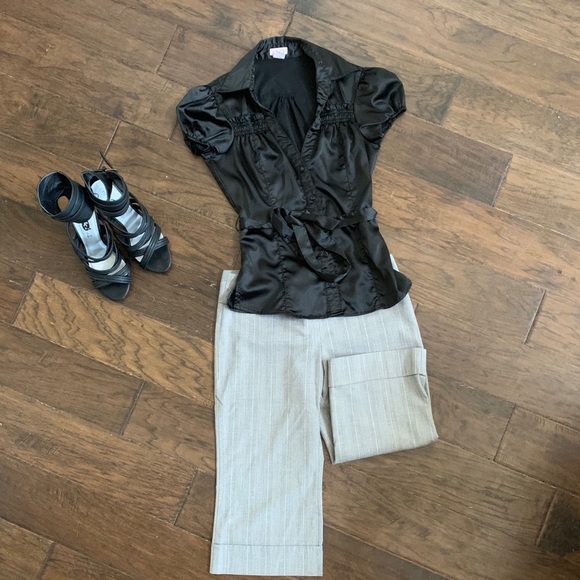 Soft black button up - Picture 2 of 3